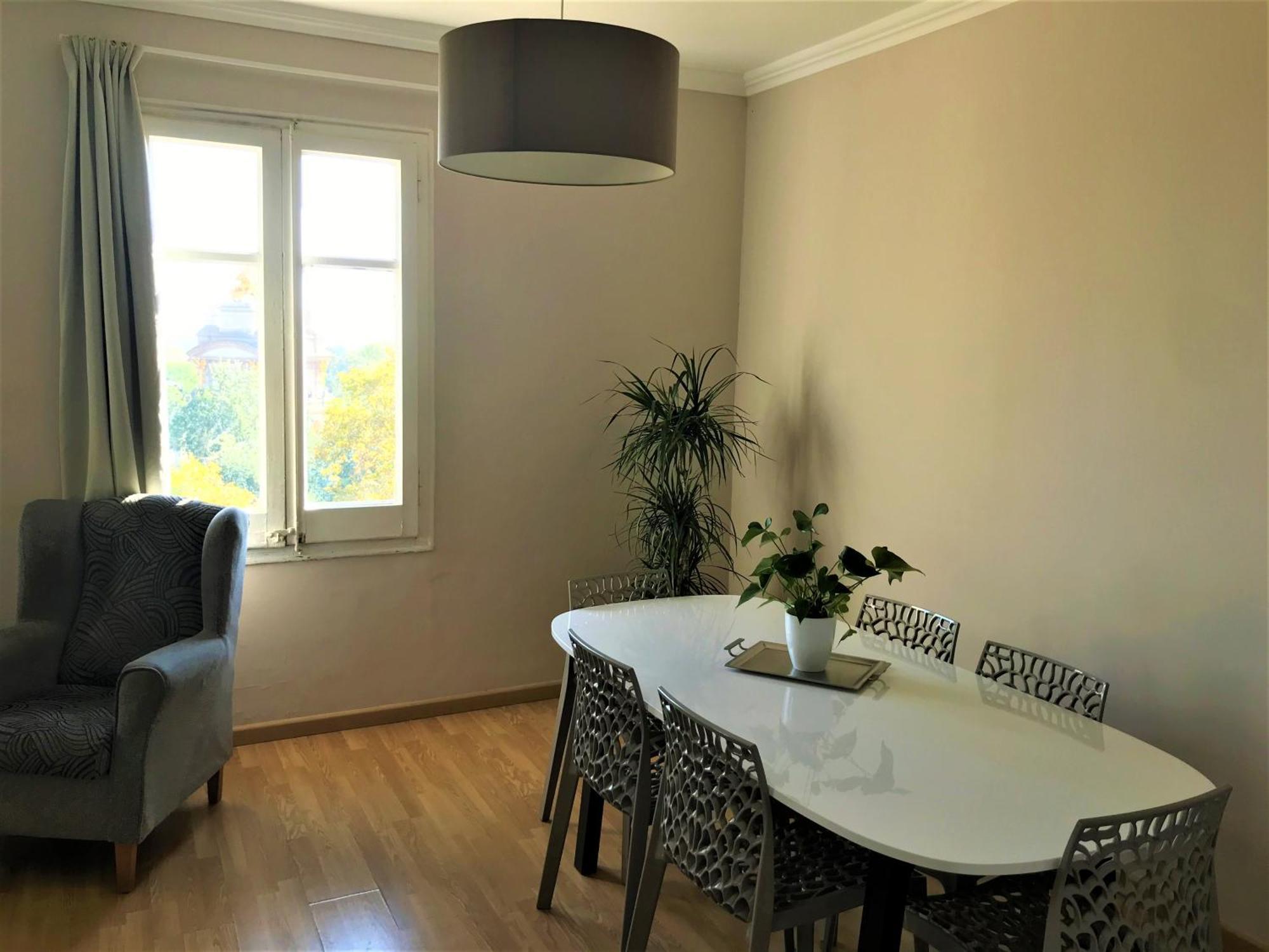 The Family Host - Lost Garden Ciutadella Park Barcelona Room photo